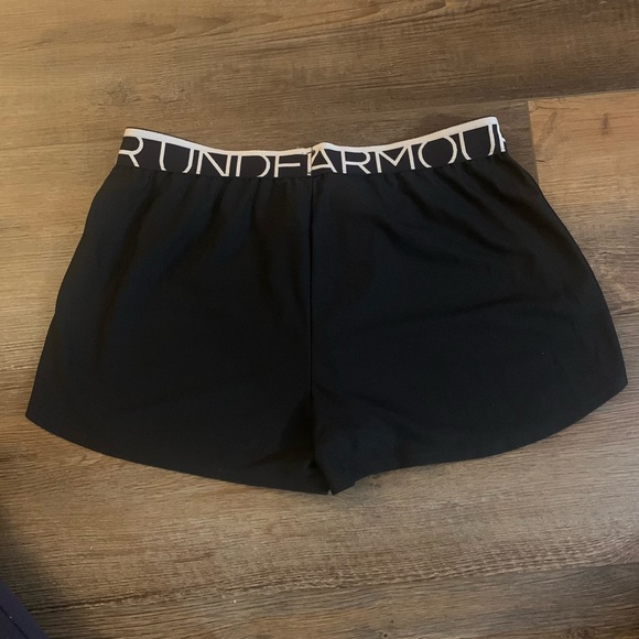 Running shorts - Picture 3 of 6